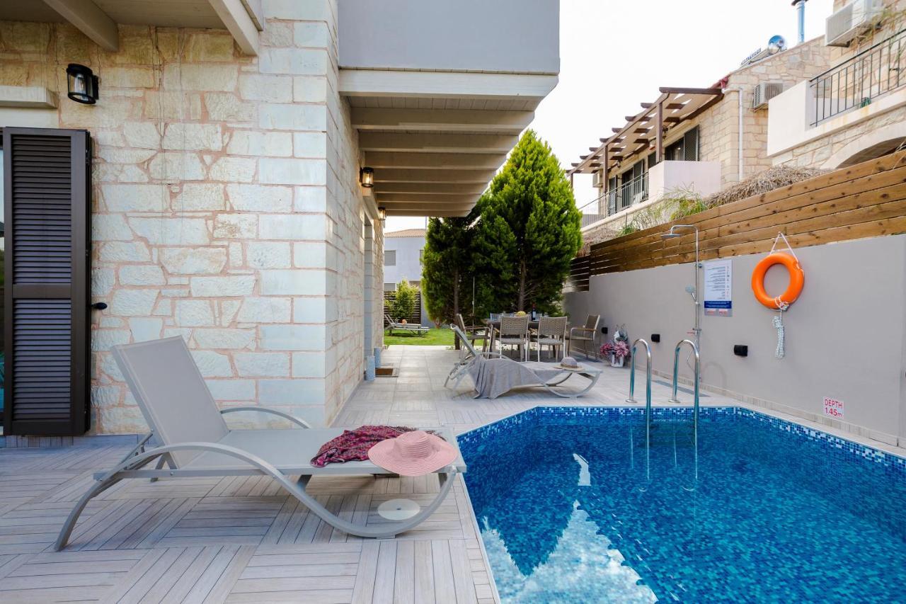 Villa Sirocos Stalos Exterior photo
